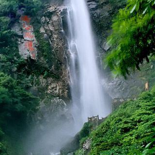 泰坦黎明